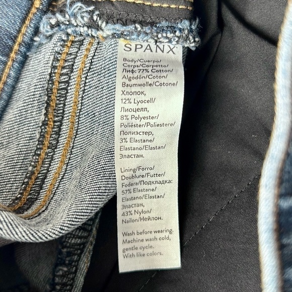 SPANX Jean-ish Leggings Skinny Jeans Distressed Released Raw Fray Hem Size Small - Picture 14 of 14